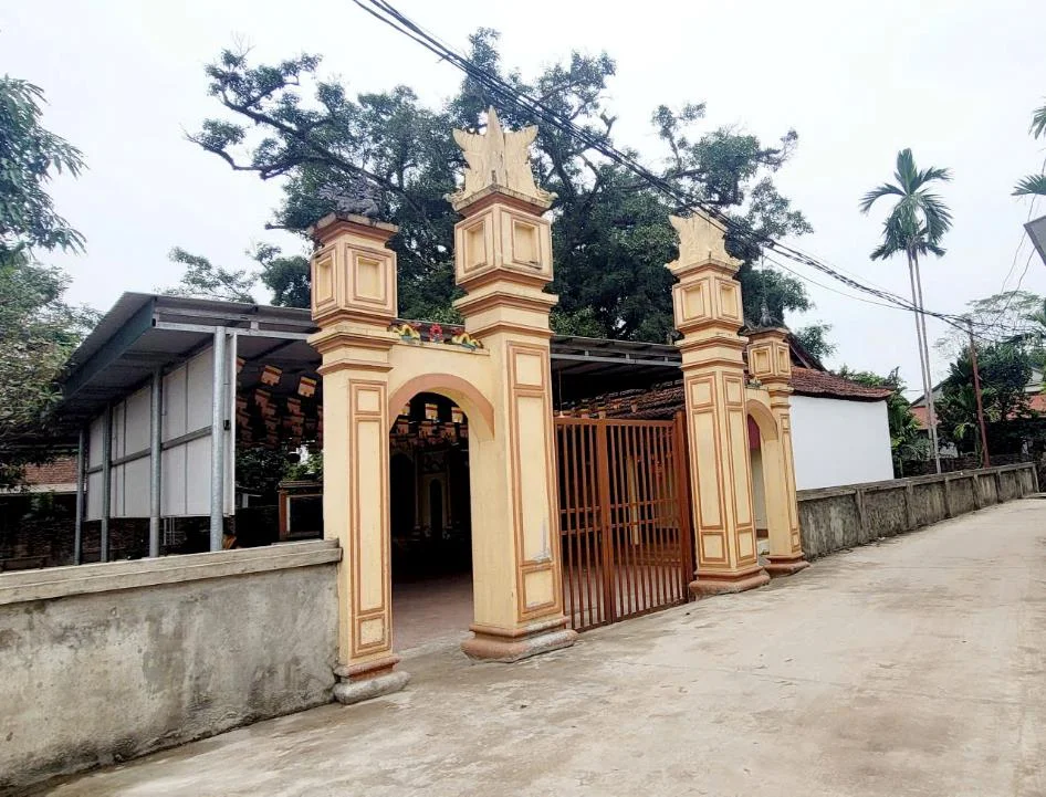 Cổng chùa Khánh Lâm