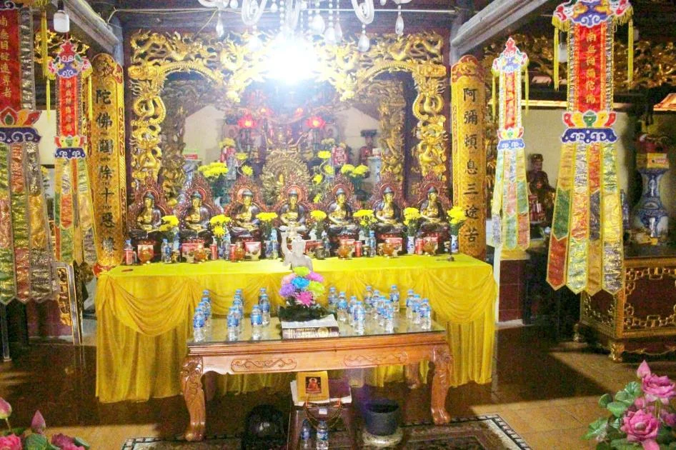 Tòa chính điện của ngôi chùa