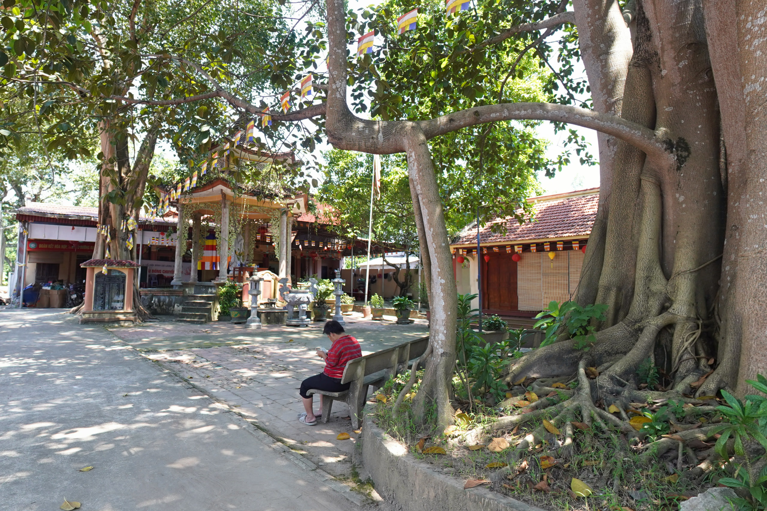 Chùa Văn Phú