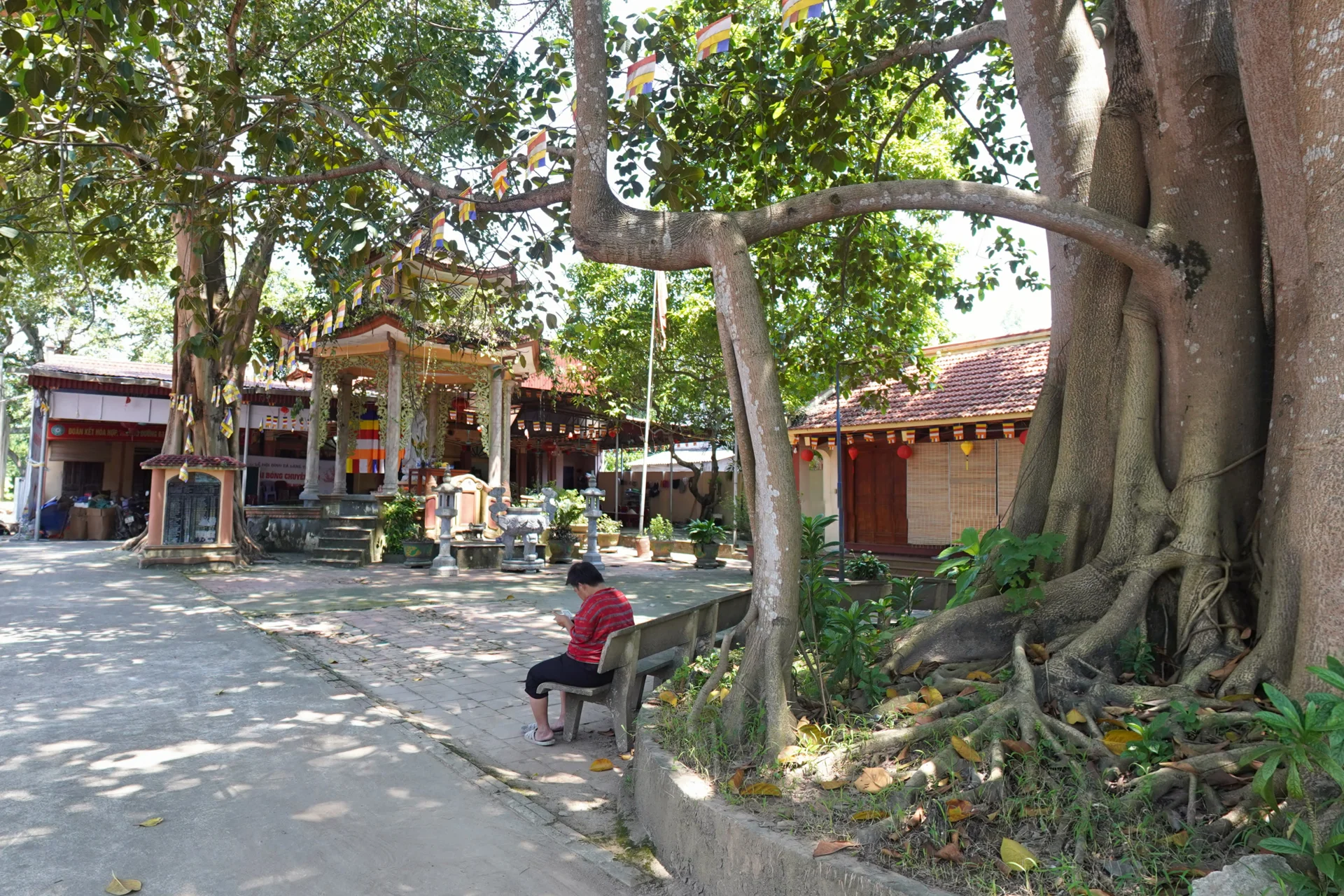 Chùa Văn Phú