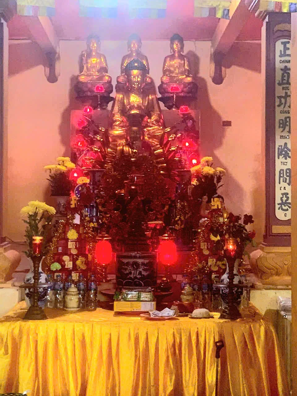 Hệ thống tượng Phật bên trong ngôi chùa hiện nay