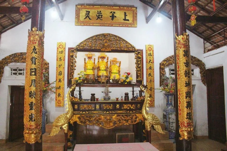 Gian chính giữa của Đình