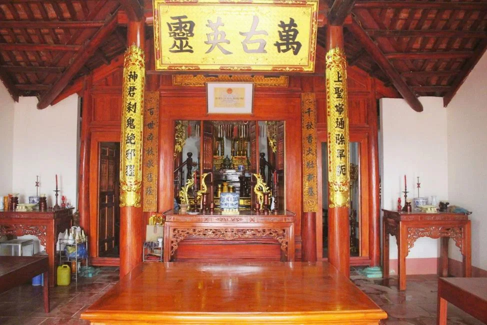 Nhà Đại Bái đình Bình Phú xã Cẩm Khê