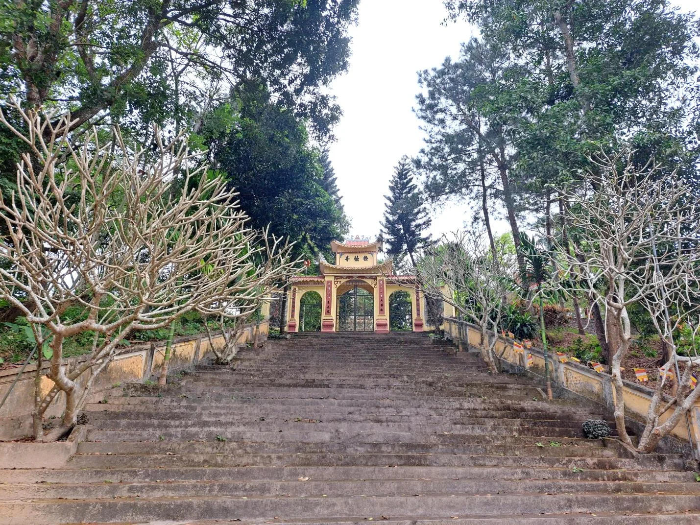 Chùa Tùng Khâu